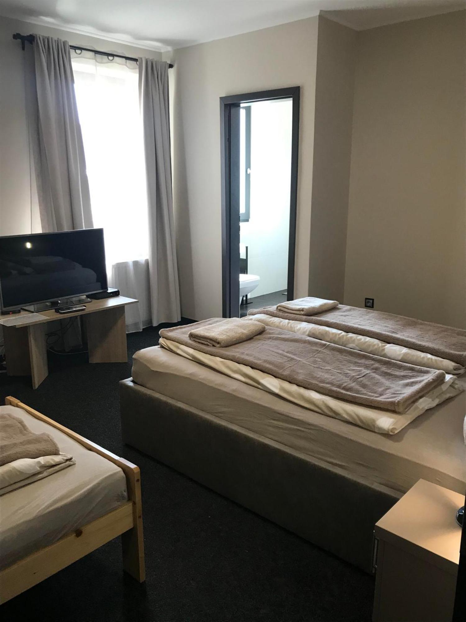 Pihenj Meg Vendégház Nyíregyháza Exterior foto